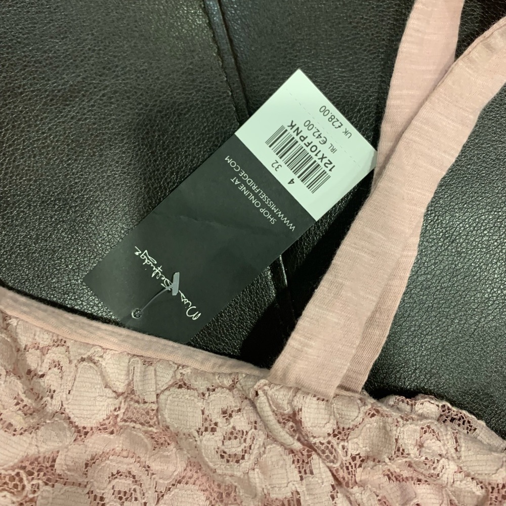 🛍Women Pink Top Size Small🔥 - Picture 5 of 6